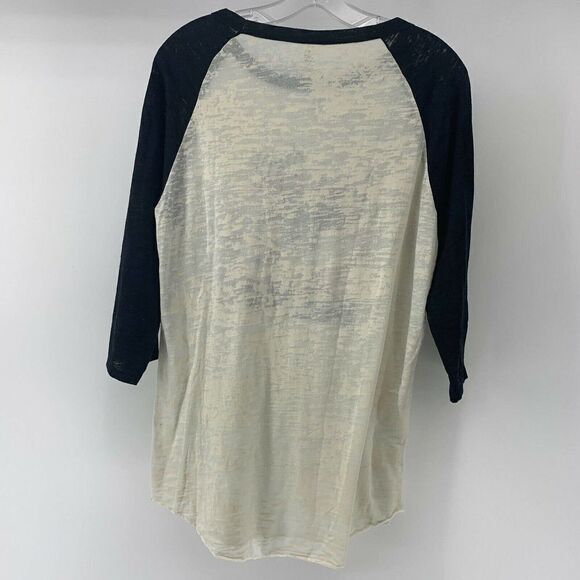 Santa Dont Stop Believin' Christmas Ragland Tee L - Picture 5 of 7